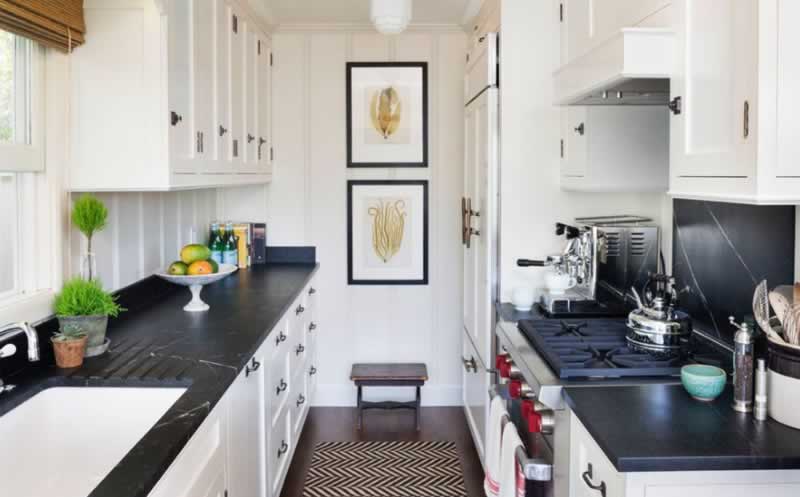 6 Insanely Clever Ways To Organize Your Tiny Kitchen