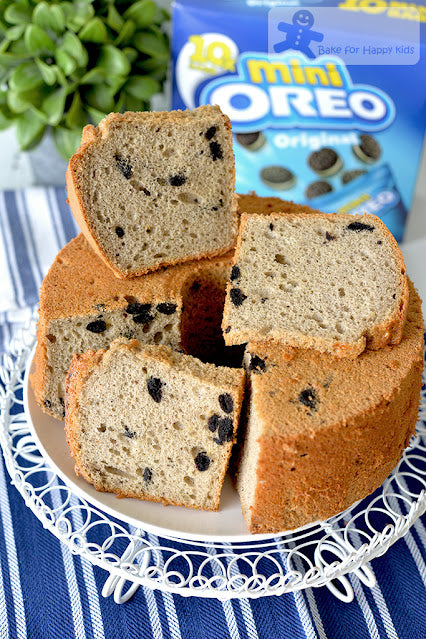 The Perfect Ultra Cottony Soft Oreo Chiffon Cake - with the maximum amount of Oreo! HIGHLY RECOMMENDED!!!